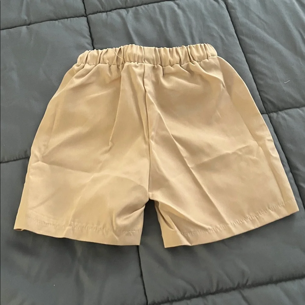 NWOT - Palm Tree Graphic Tee and Shorts Set - 5Y - Picture 6 of 7